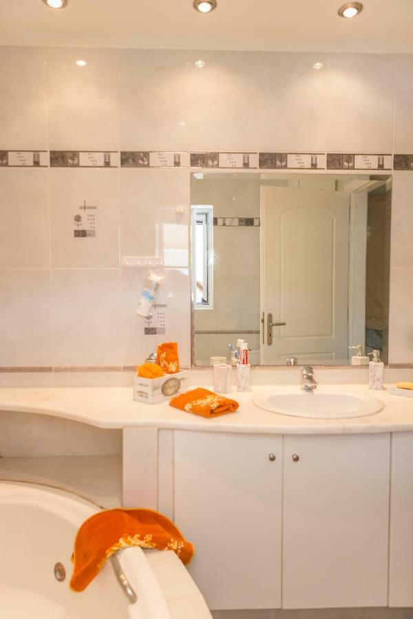 Villa Santa Barbara Marathón 외부 사진